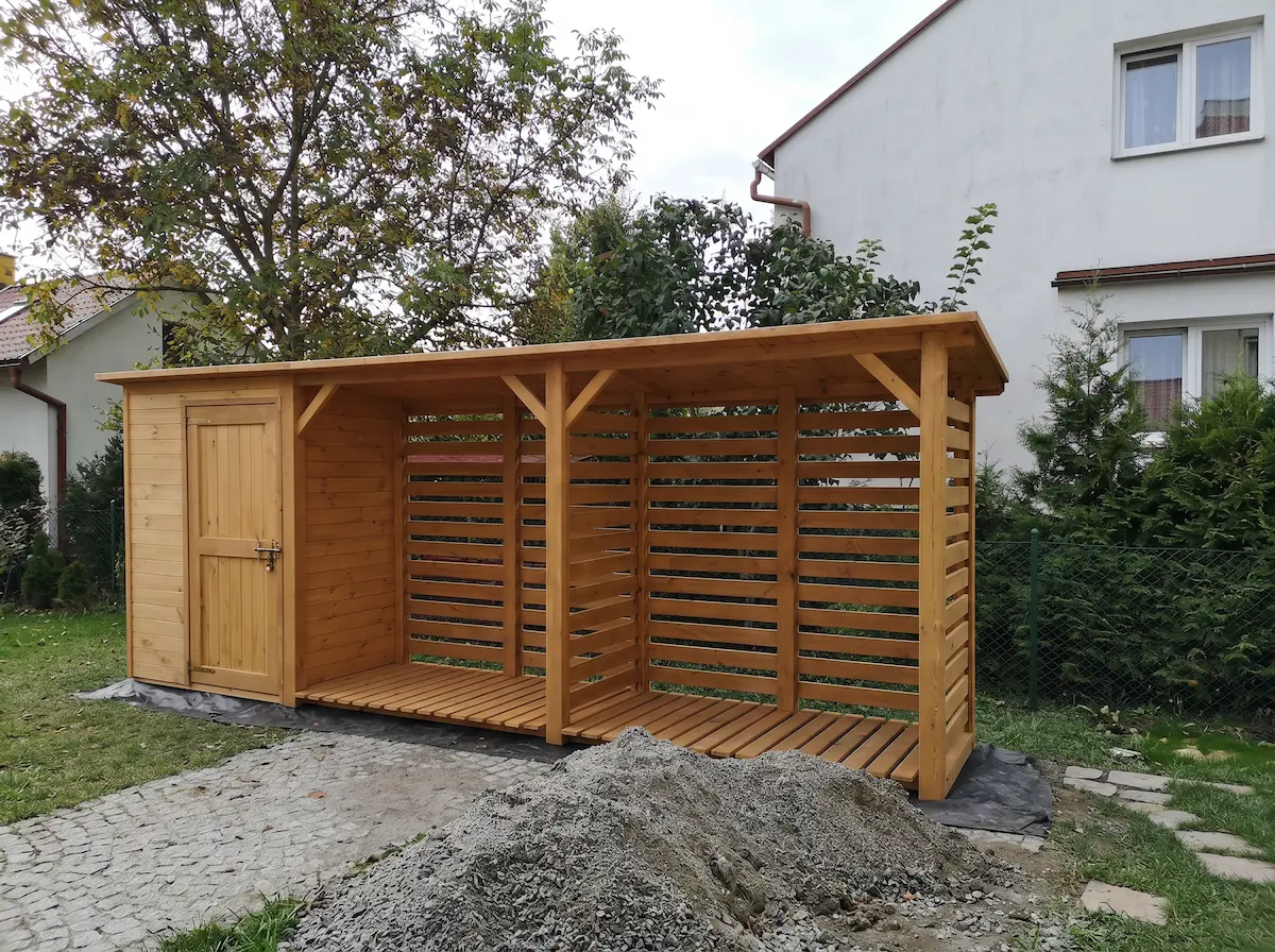 Dřevník – pohled 4