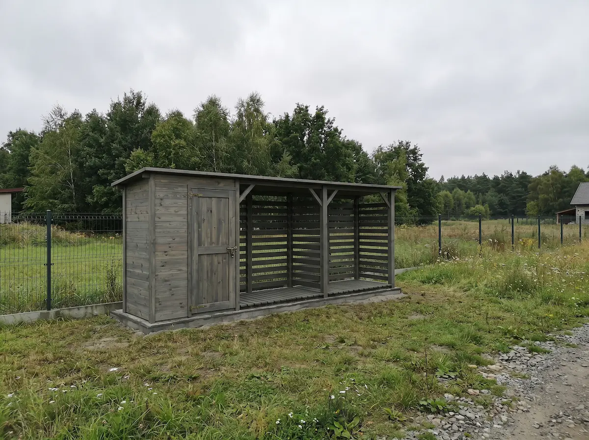 Dřevník – pohled 7